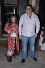 Dolly Bindra at Pahlaj Nahlani_s sons wedding reception in Mumbai on 26th Oct 2012 (107).JPG